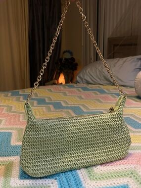 Verdusa Green Woven Shoulder Bag with Gold Tone Hardware